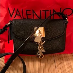 💯% Authentic Valentino crossbody